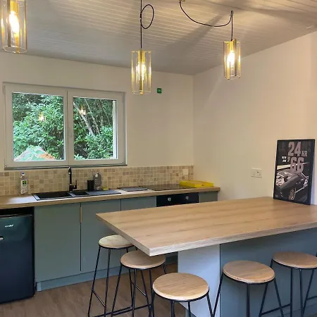 House In Forest Proche Gr And Circuit * Saint-Mars-la-Briere