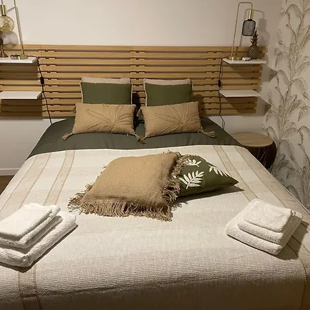 בית נופש House In Forest Proche Gr And Circuit Saint-Mars-la-Briere