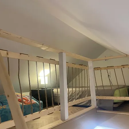 Vakantiehuis House In Forest Proche Gr And Circuit Saint-Mars-la-Briere
