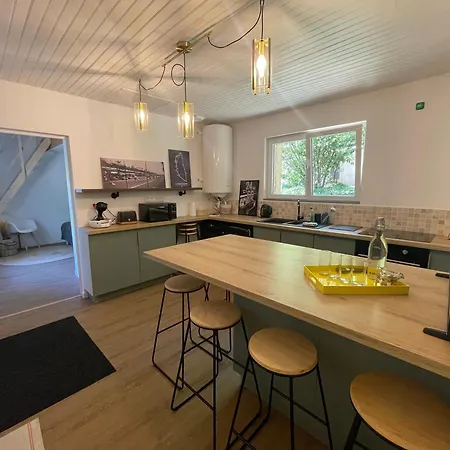 House In Forest Proche Gr And Circuit *