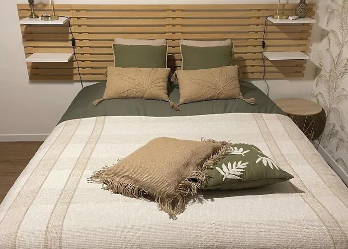 House In Forest Proche Gr And Circuit Hébergement de vacances Saint-Mars-la-Briere