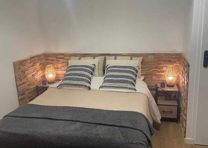 House In Forest Proche Gr And Circuit