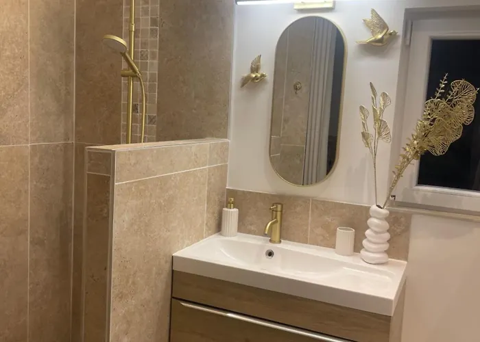 House In Forest Proche Gr And Circuit *